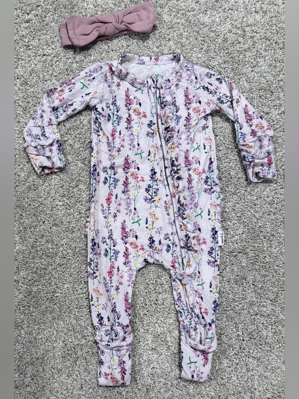Gigi & Max Baby girl purple floral footie pajamas with headband 0-3M